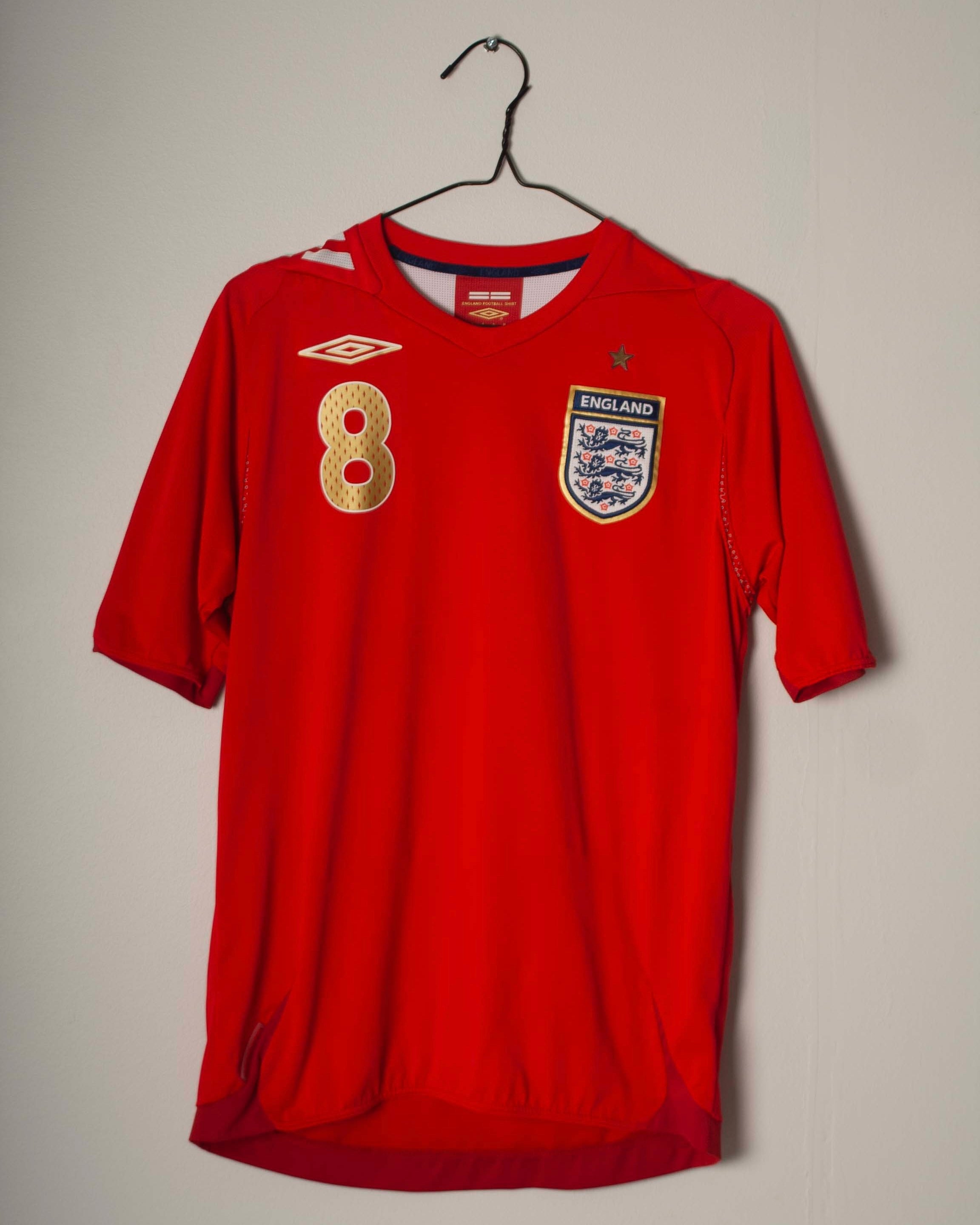 Umbro - England 2006 Away Football Shirt 'LAMPARD'