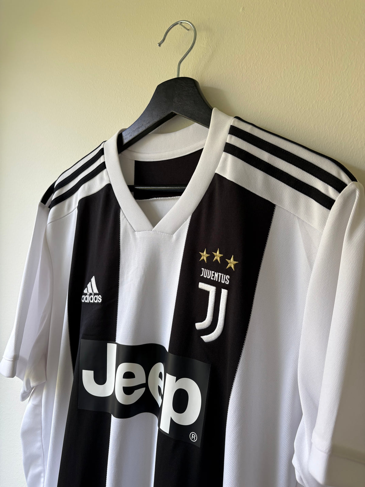 Adidas - Juventus FC 2018/19 Home Football Shirt 'RONALDO'