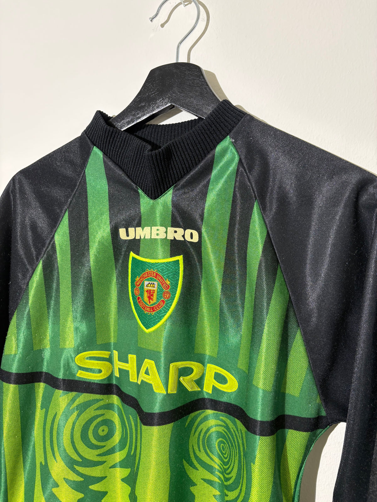 Umbro - Manchester United 1997/98 Goalkeeper Football Shirt