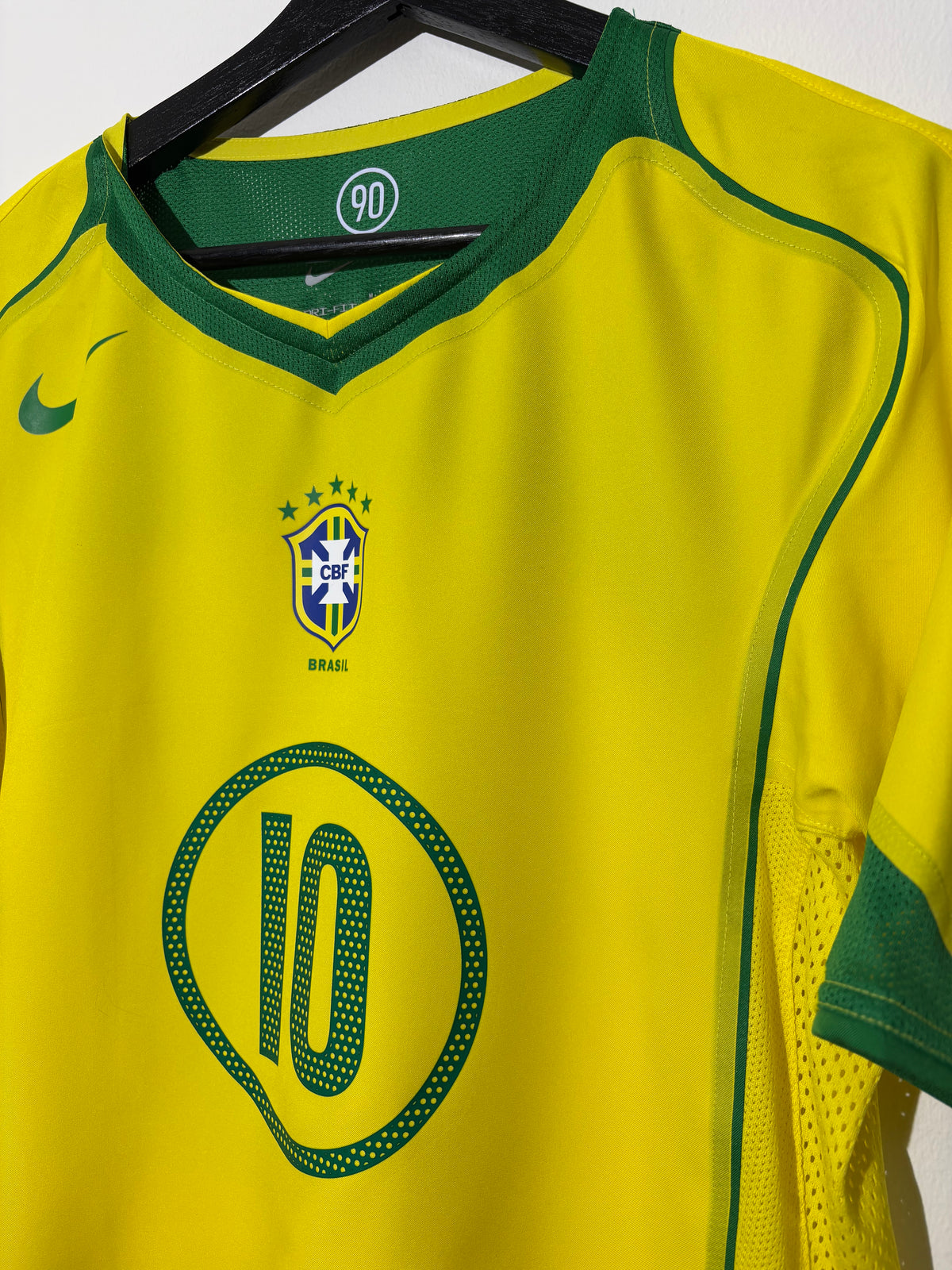 Nike - Brasilien 2004 Hemmatröja 'RONALDINHO' Reissue