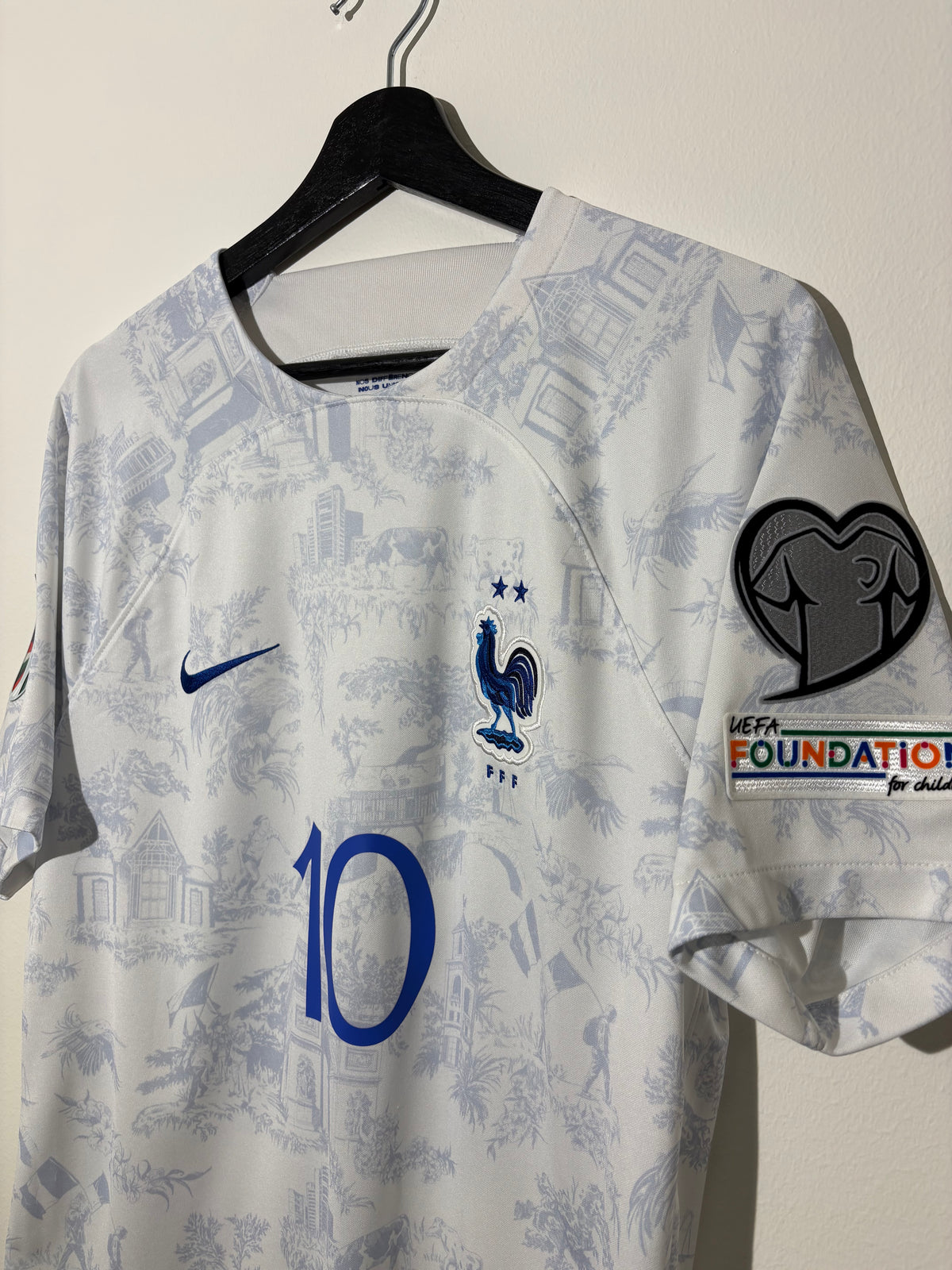 Nike - France 2022 Away Football Shirt 'MBAPPE'