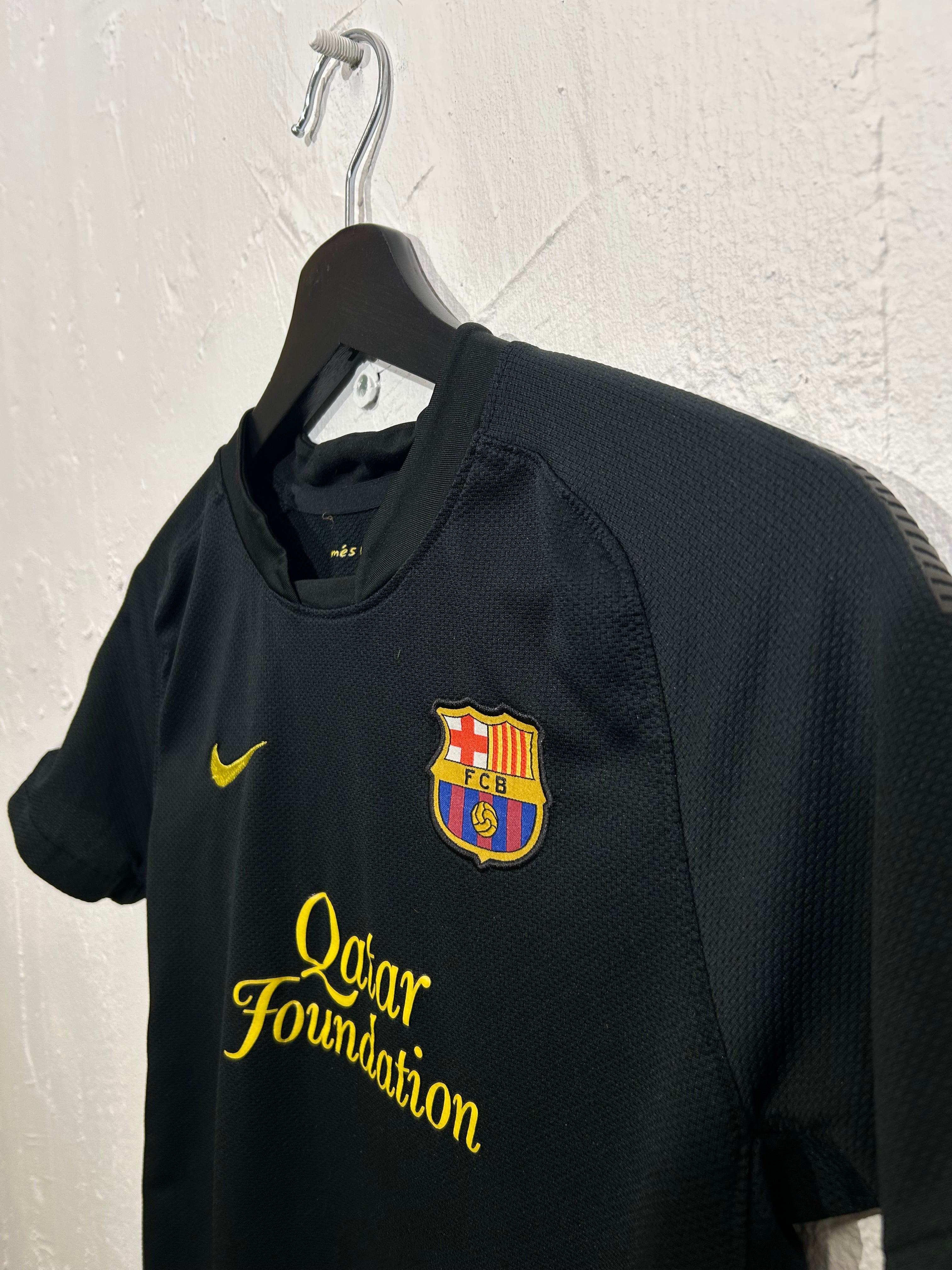 Nike - FC Barcelona 2011/12 Away Football Shirt