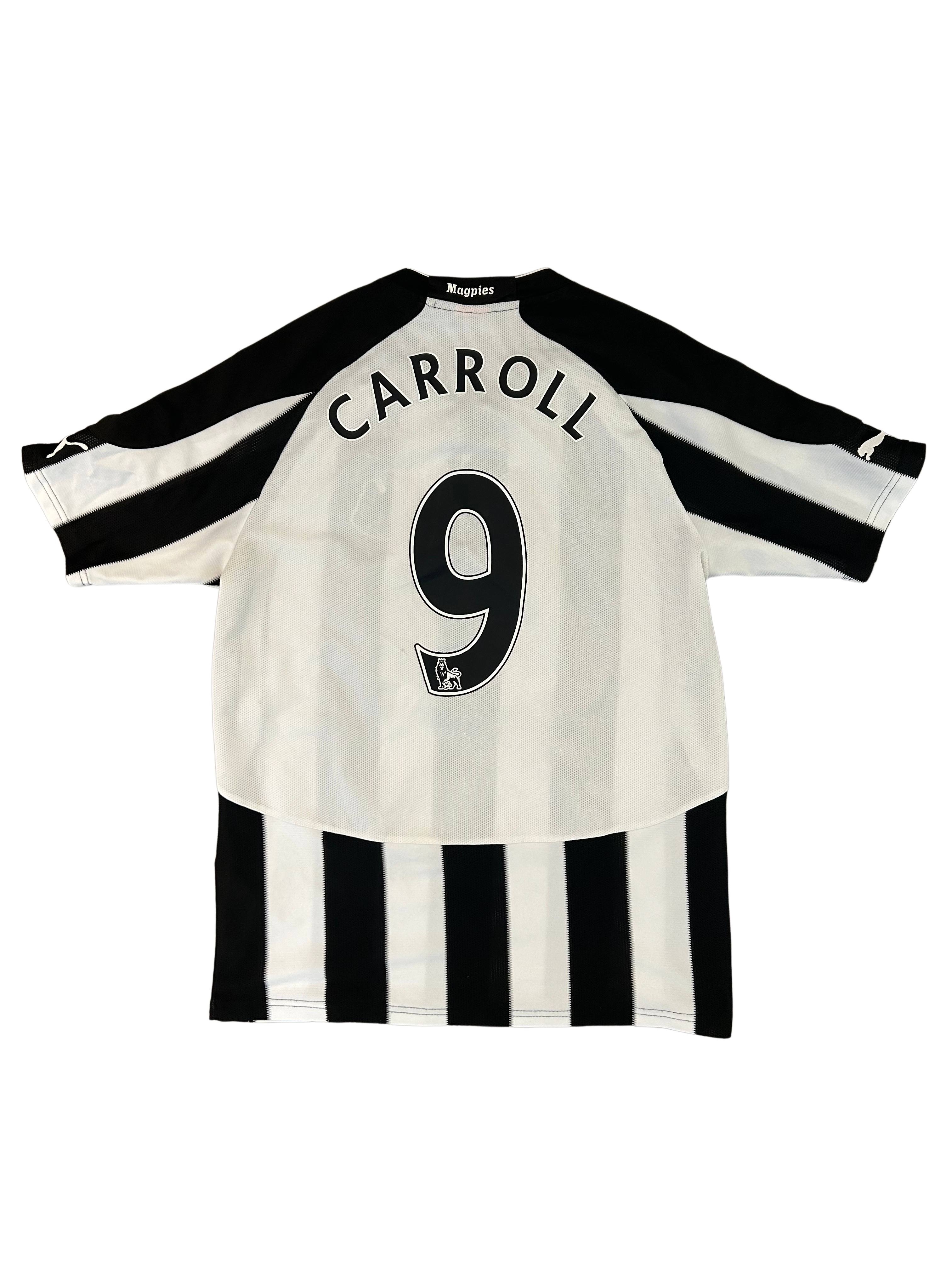 Puma - Newcastle 2010/11 Home Football Shirt 'CARROLL'