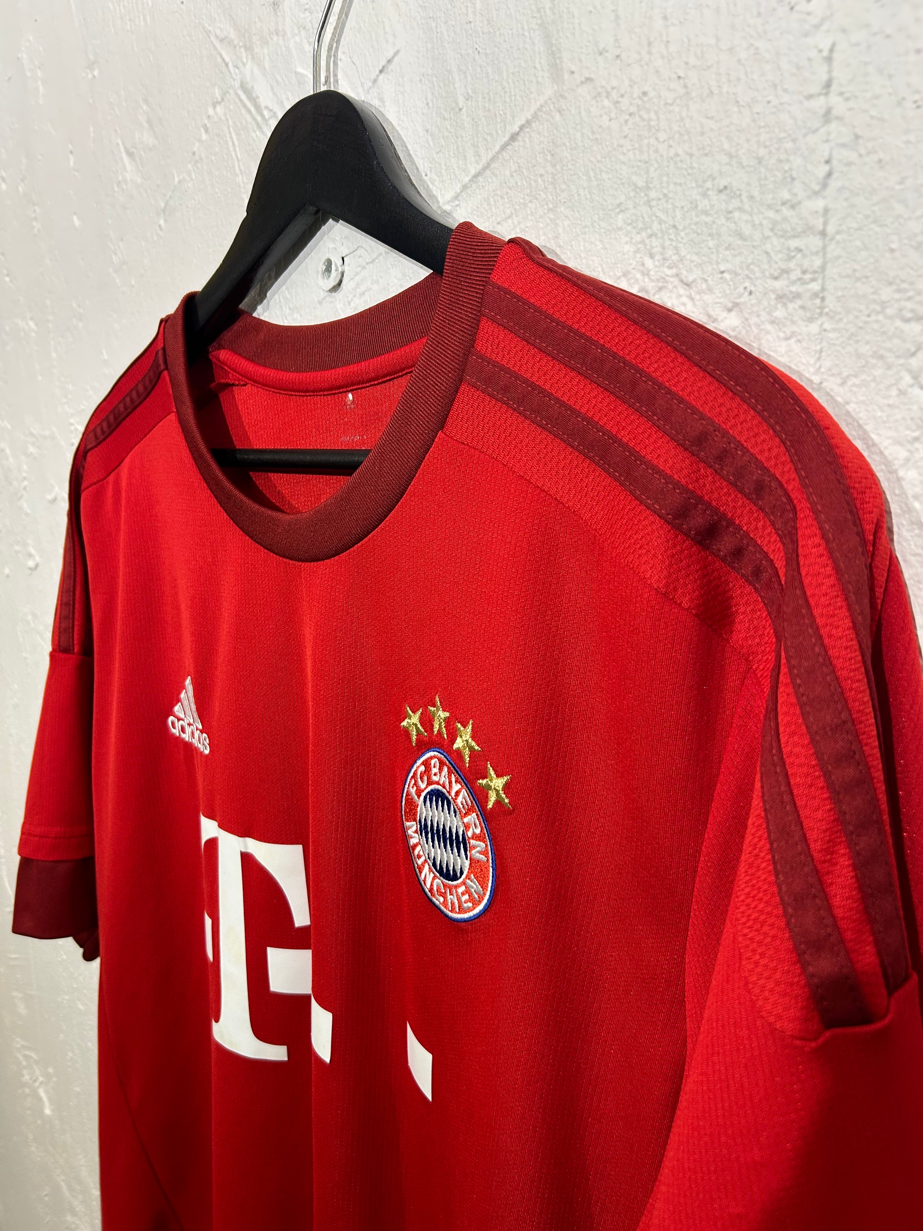 Adidas - Bayern Munchen 2015/16 Home Football Shirt 'THIAGO'
