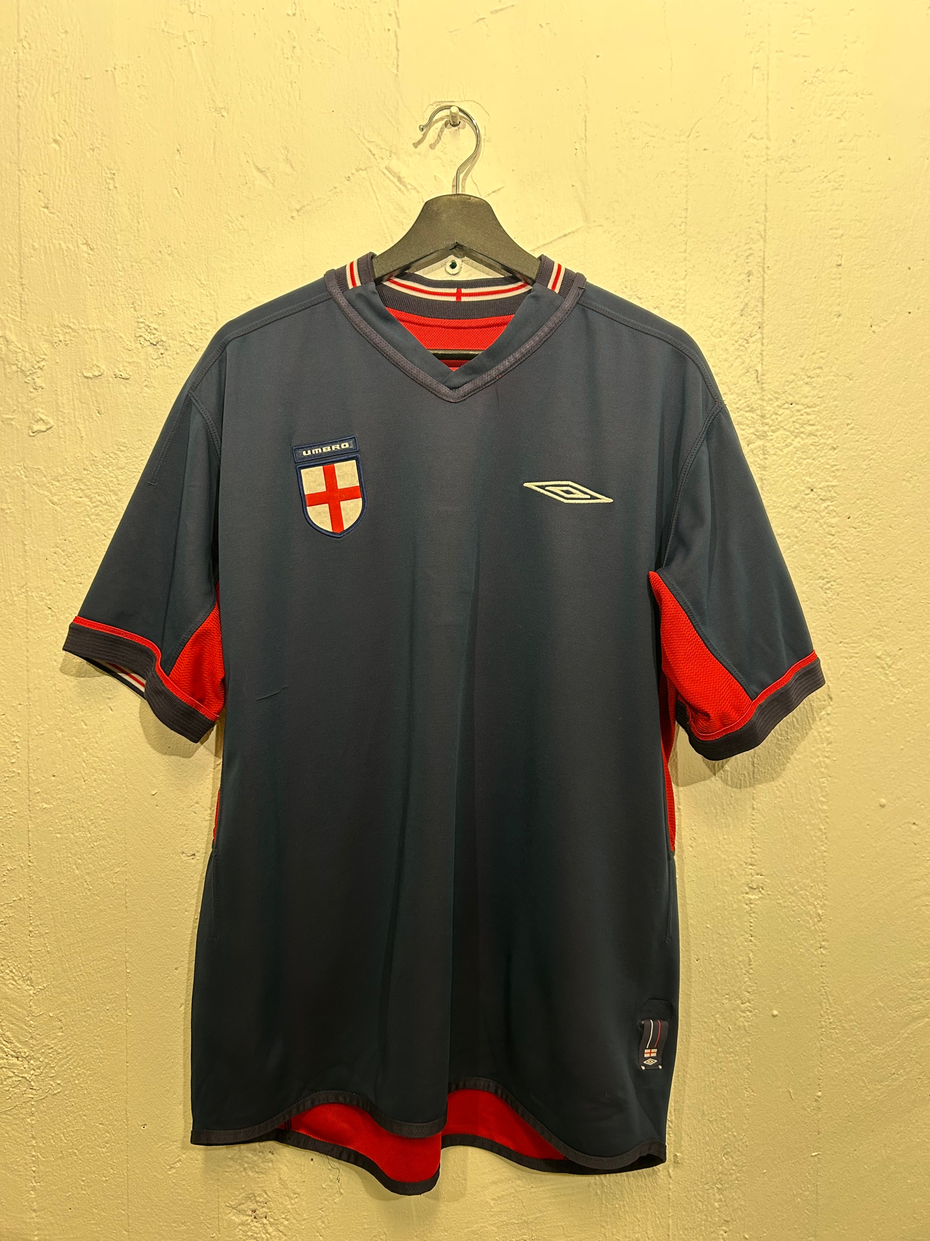 Umbro - England 2002 Away Football Shirt 'GERRARD'