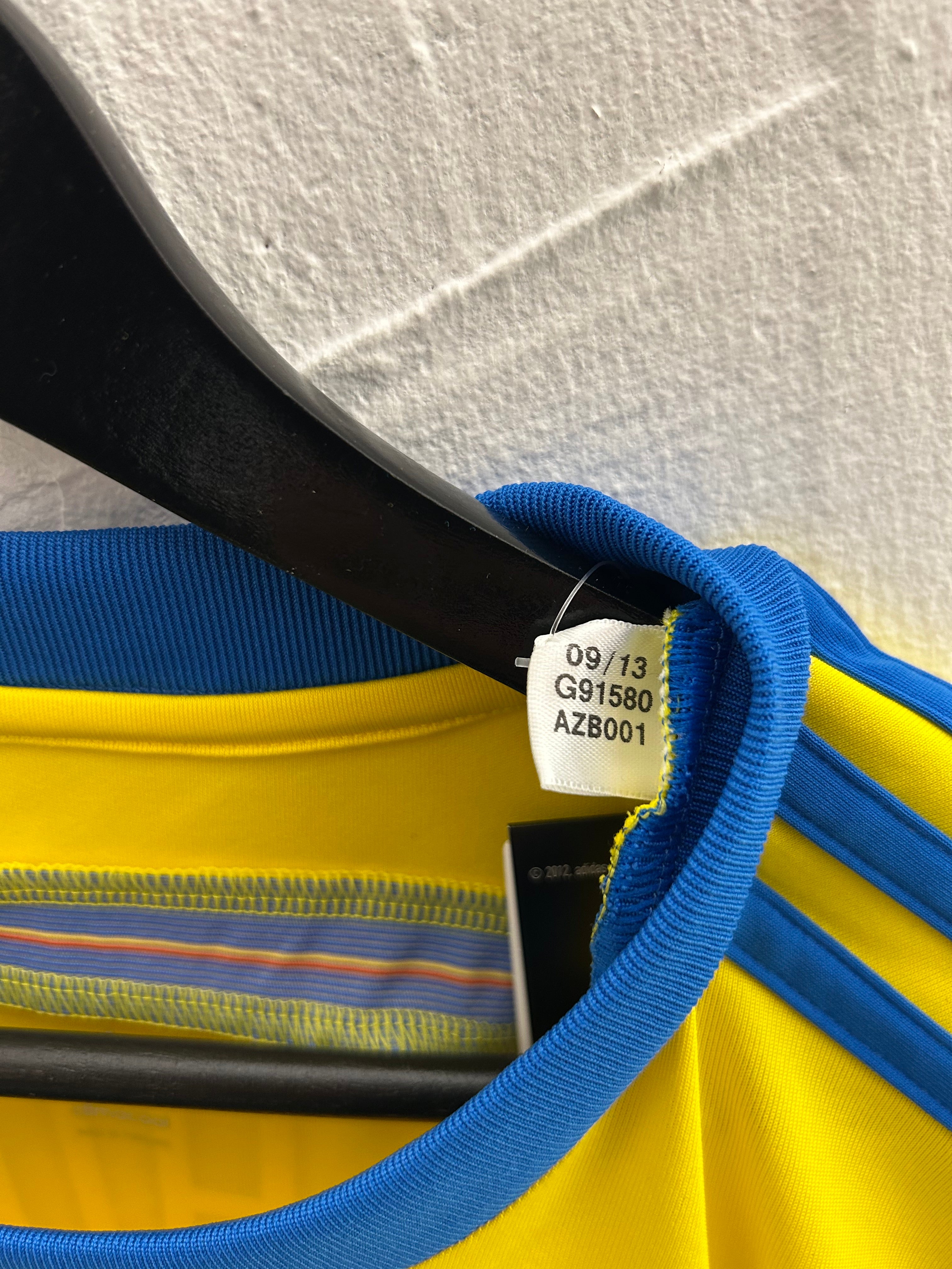 Umbro - Sweden 2014 Home Football Shirt 'IBRAHIMOVIC'