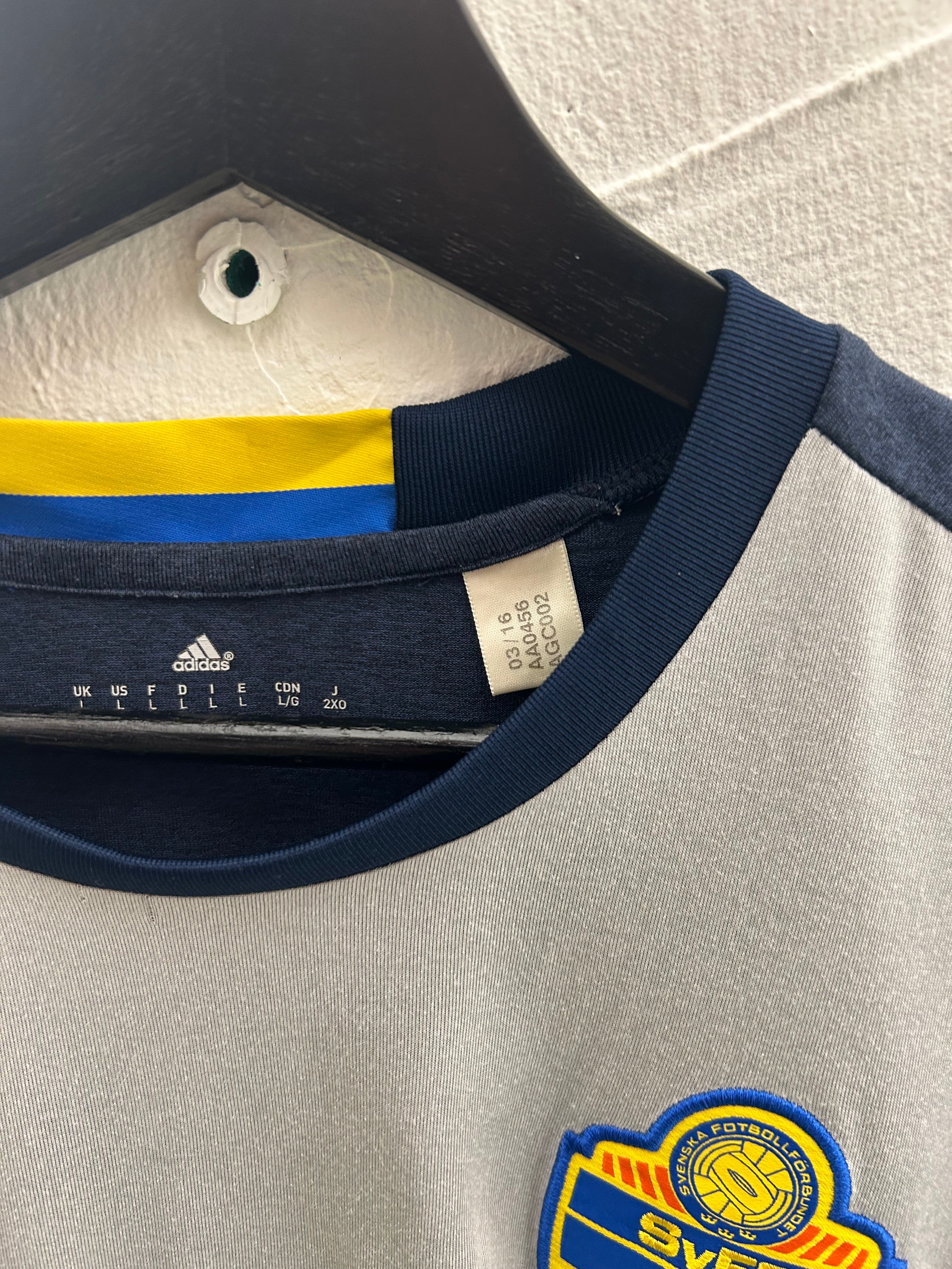 Adidas - Sweden 2016 Away Football Shirt 'IBRAHIMOVIC'