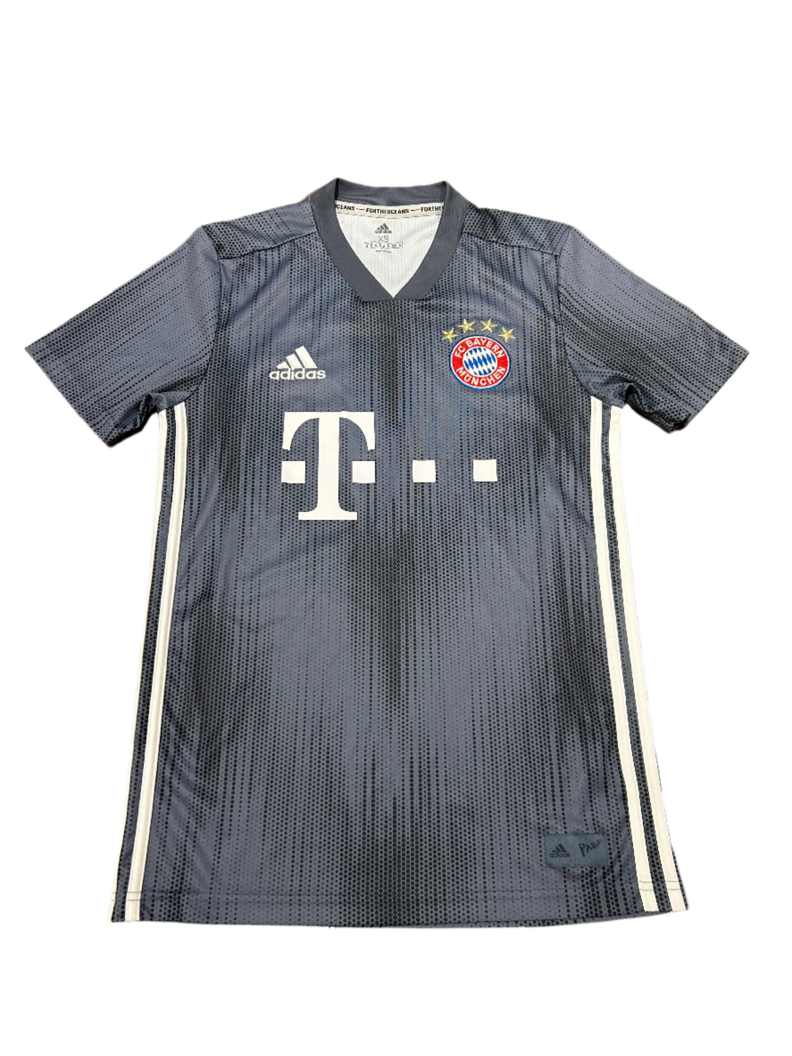 Adidas - Bayern Munchen 2018/19 Third Football Shirt