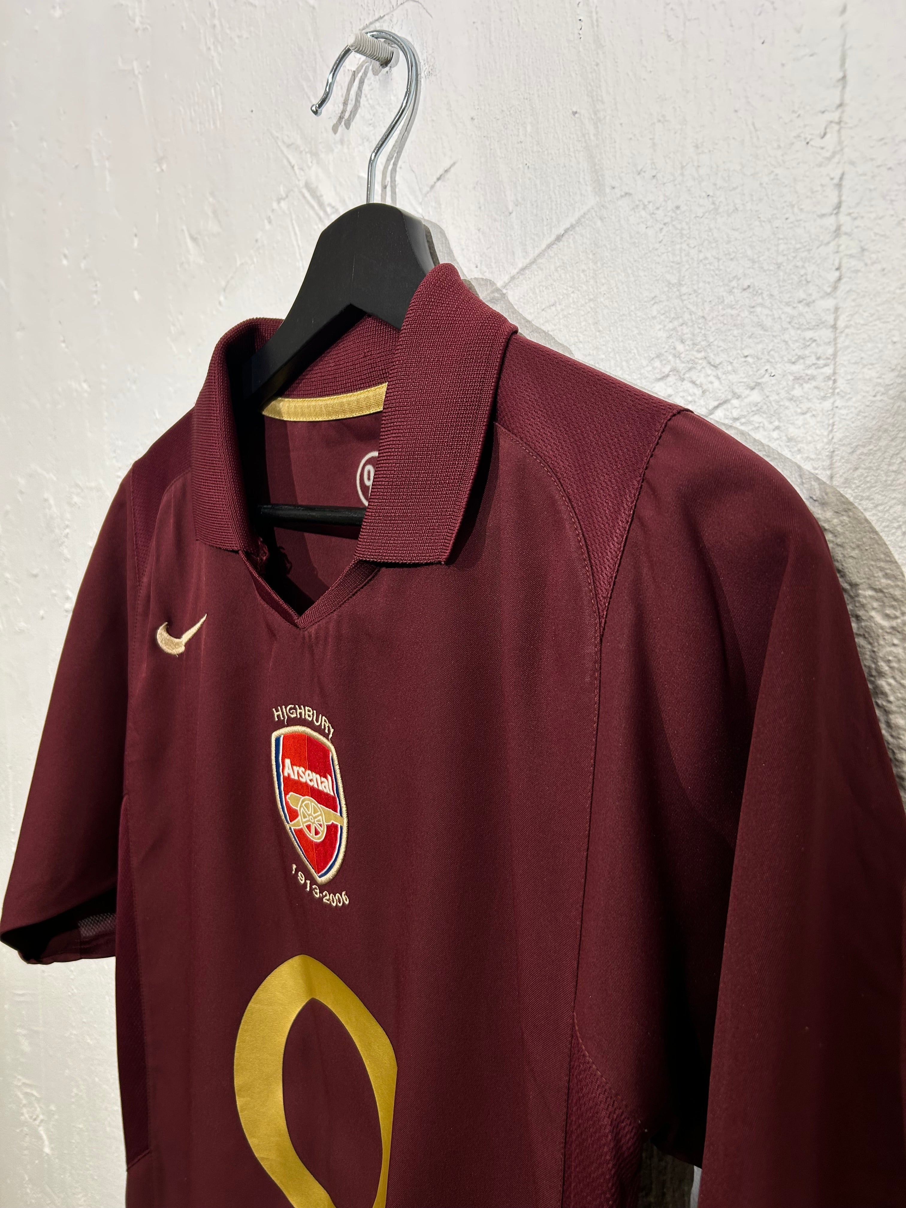Nike - Arsenal FC 2005/06 Home Football Shirt 'HENRY'
