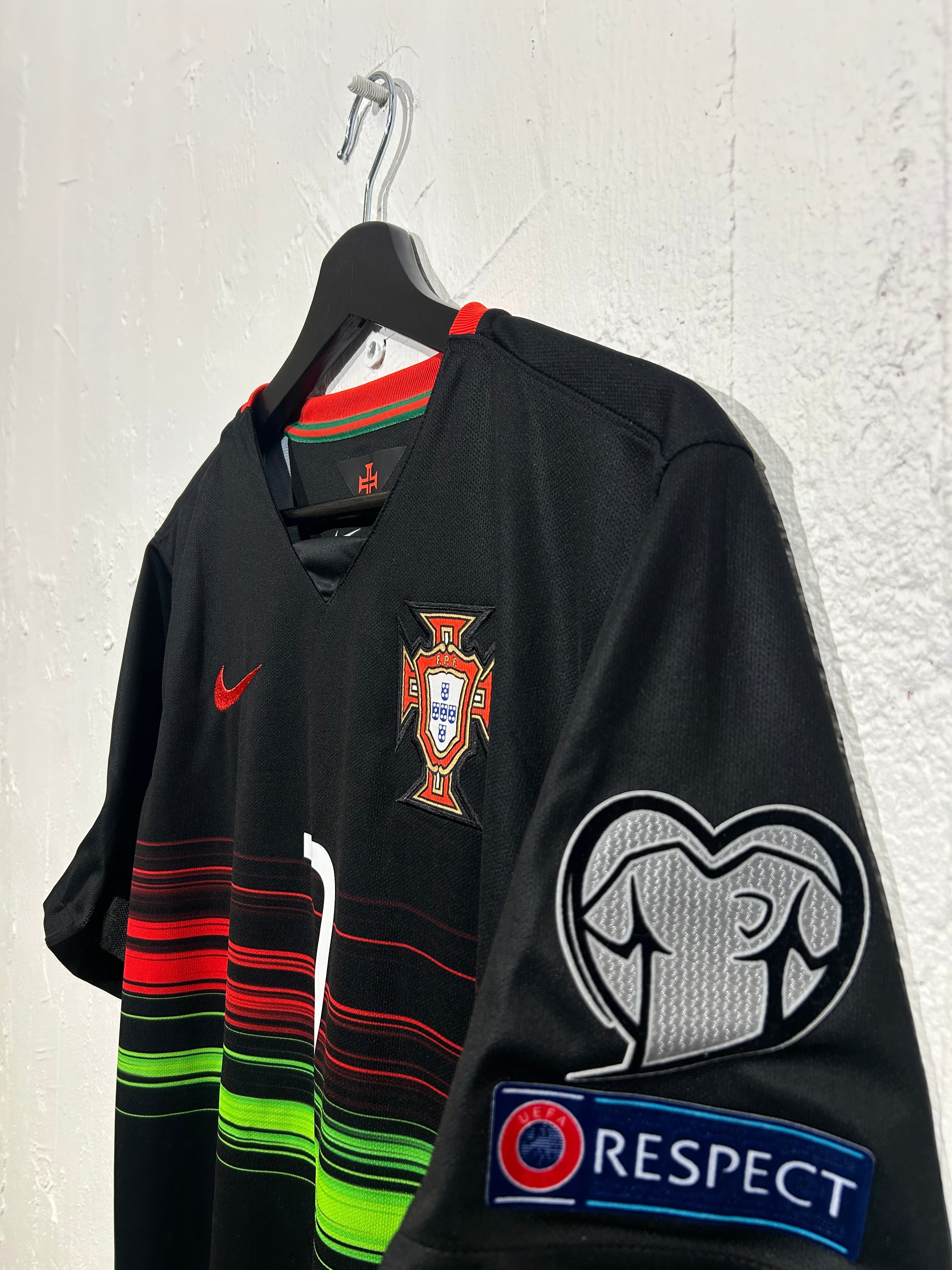 Nike - Portugal 2015 Away Football Shirt 'RONALDO'