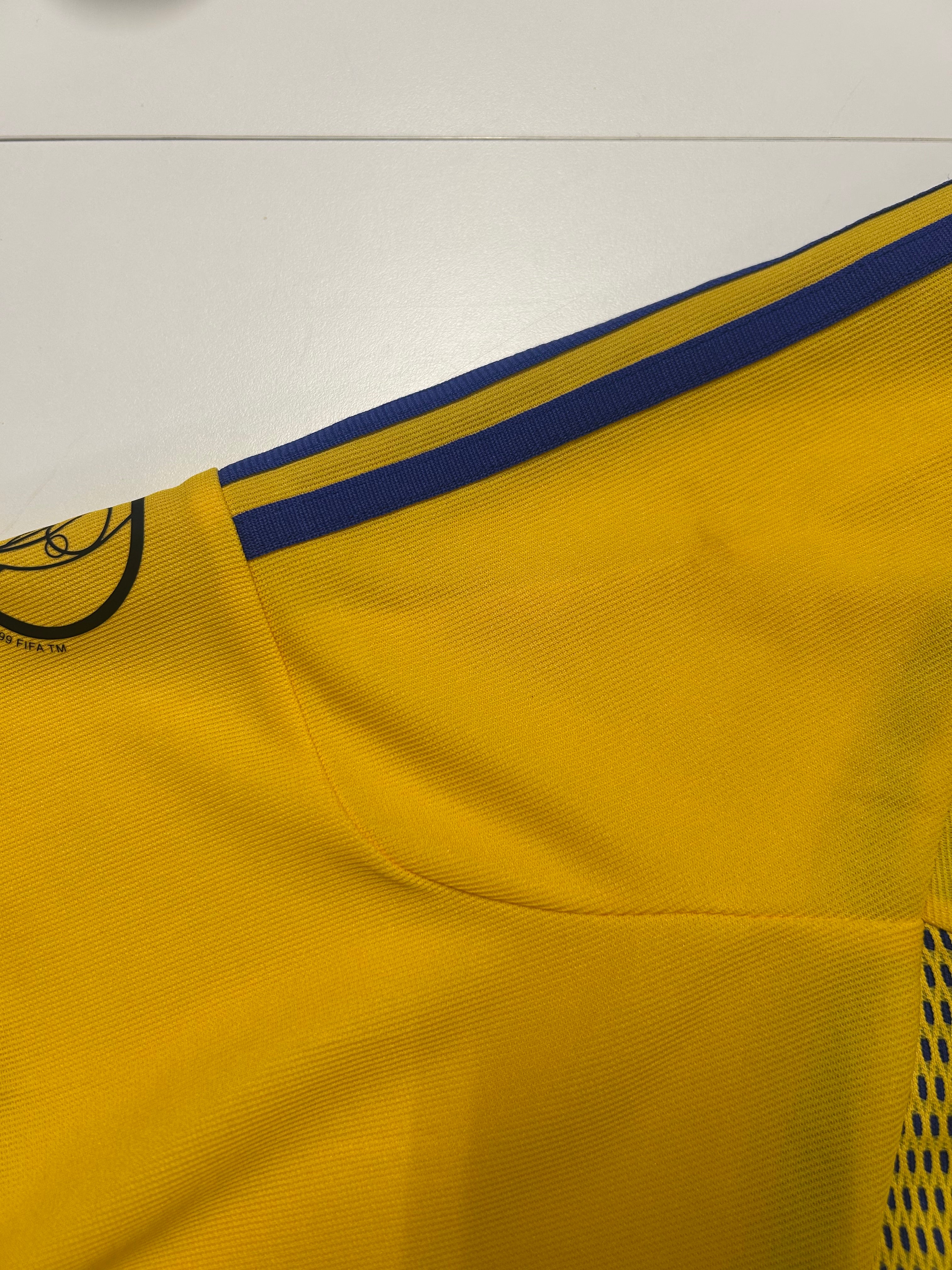 Adidas - Sweden 2002 Home Football Shirt 'IBRAHIMOVIC'