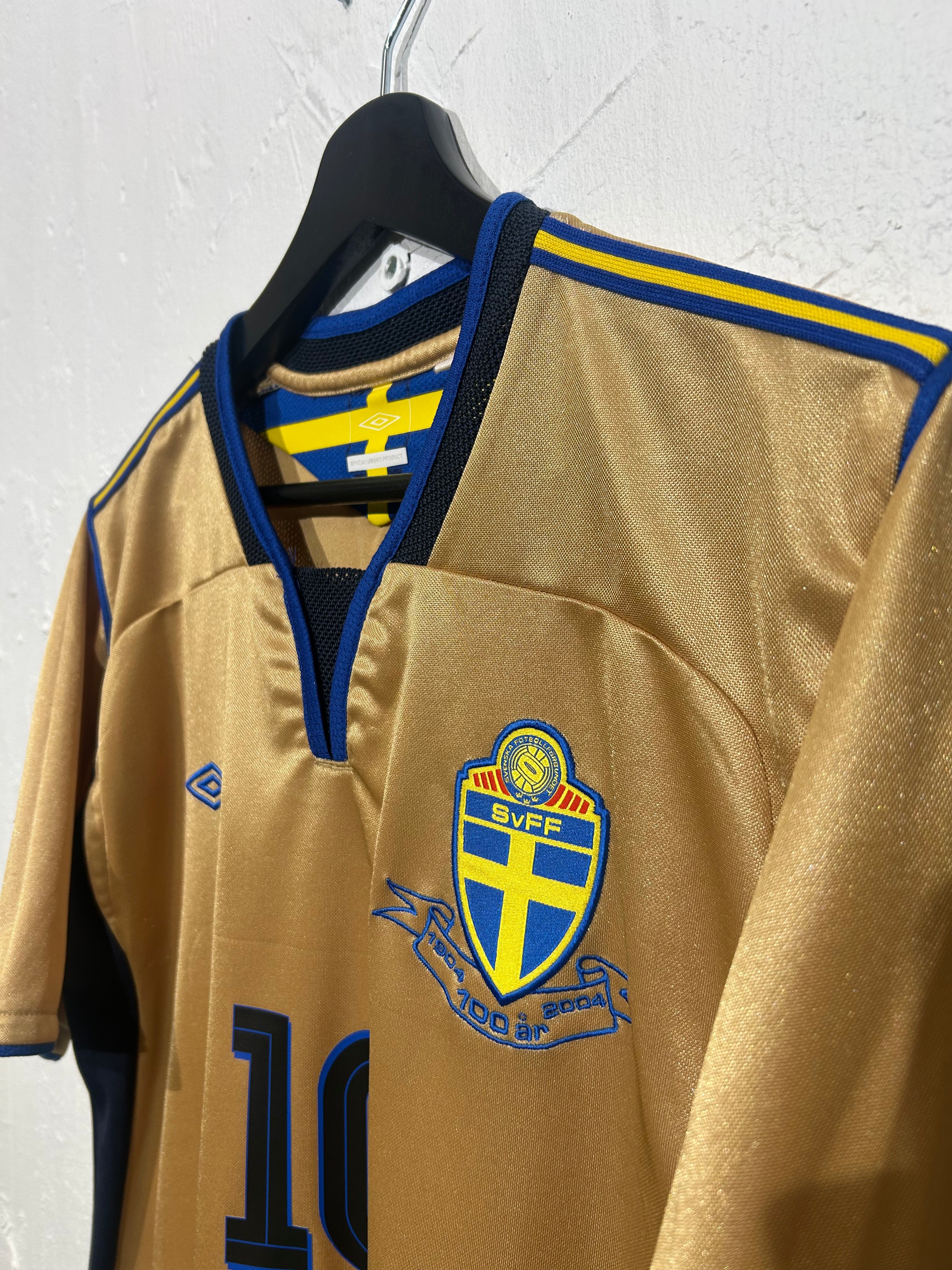 Umbro - Sweden 2004 Centenary Football Shirt 'IBRAHIMOVIC'