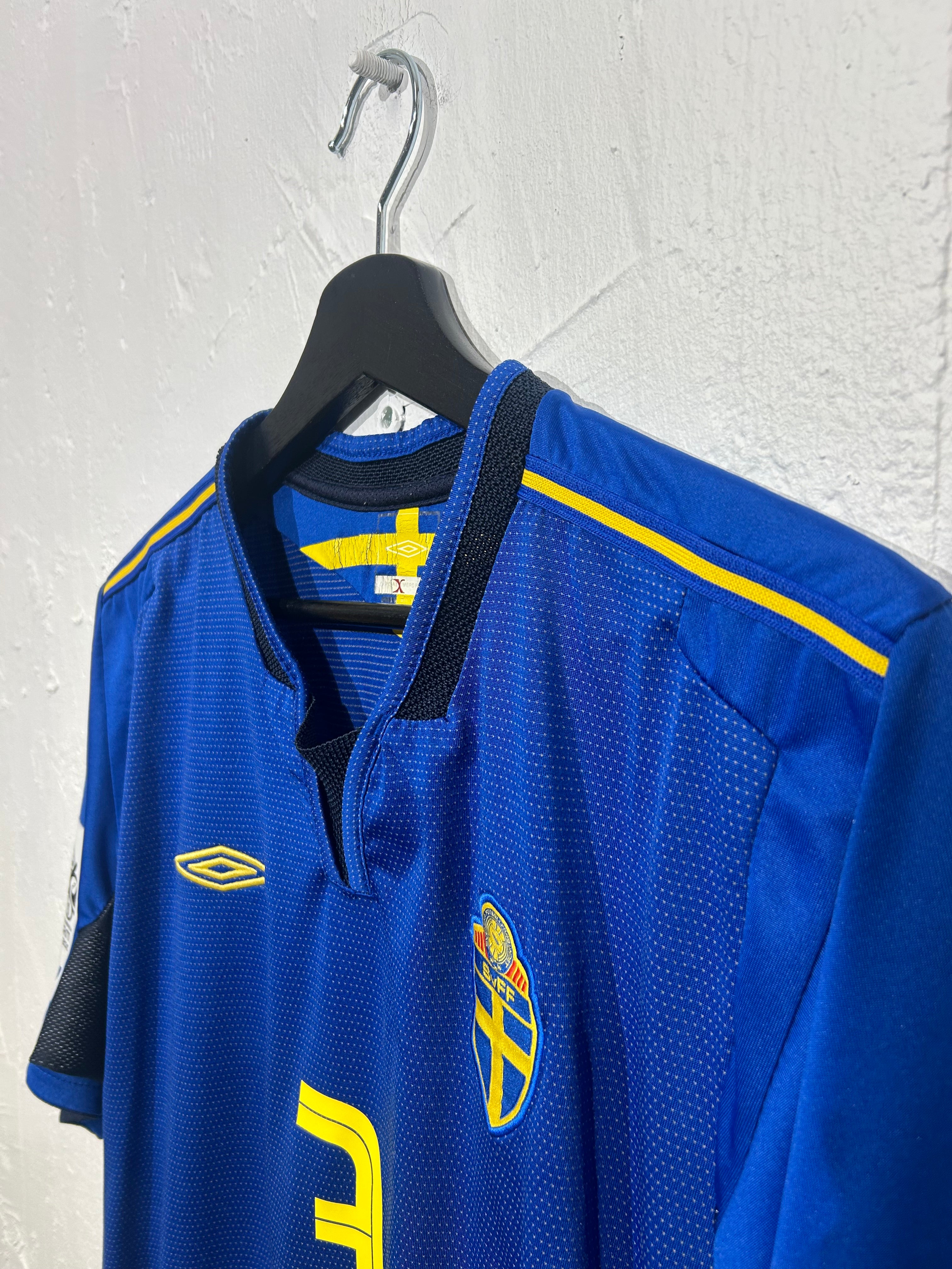 Umbro - Sweden 2005 Away Football Shirt 'MELLBERG'