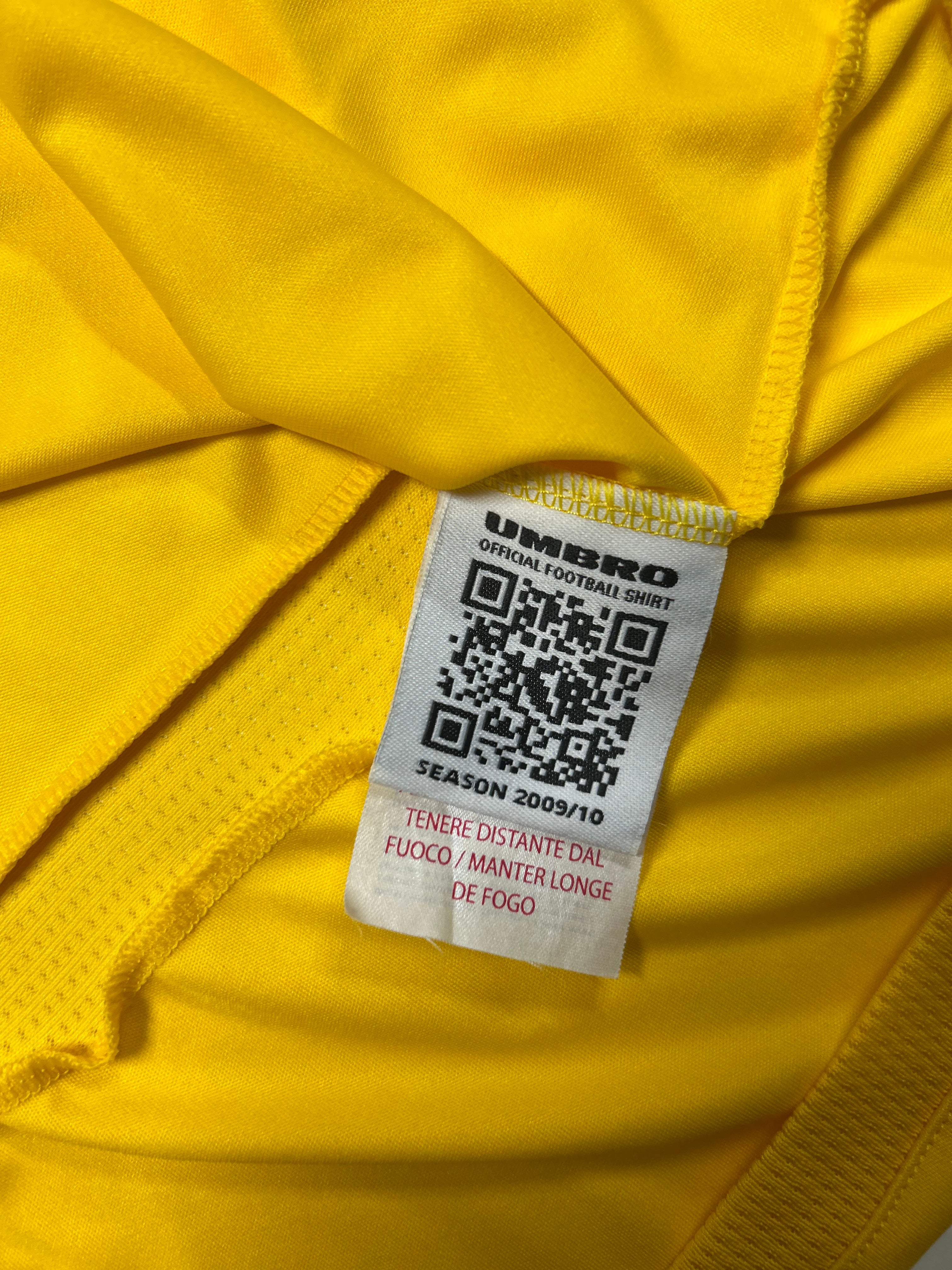 Umbro - Sweden 2009 Home Football Shirt 'IBRAHIMOVIC'