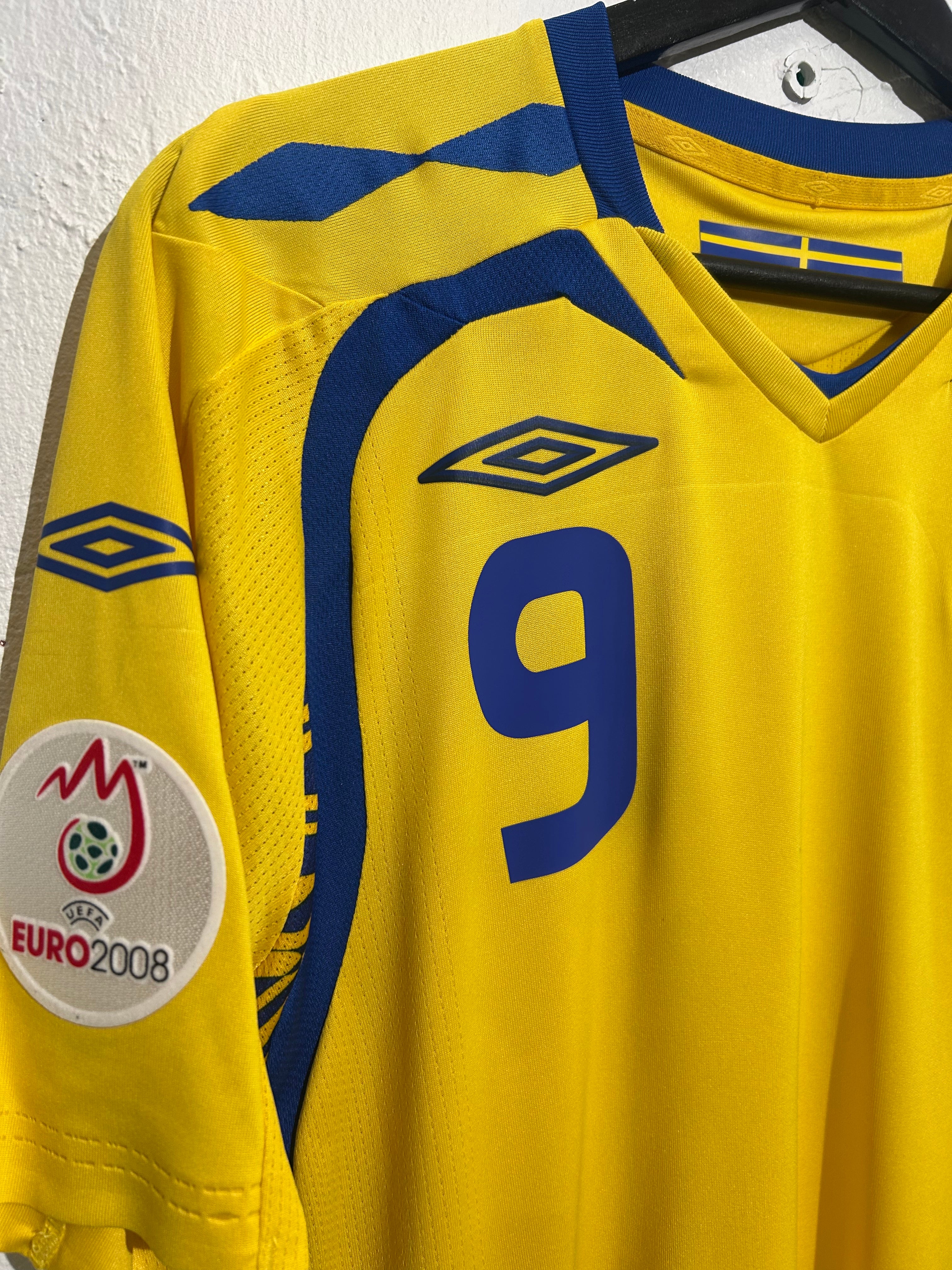 Umbro - Sweden 2008 Home Football Shirt 'LJUNGBERG'