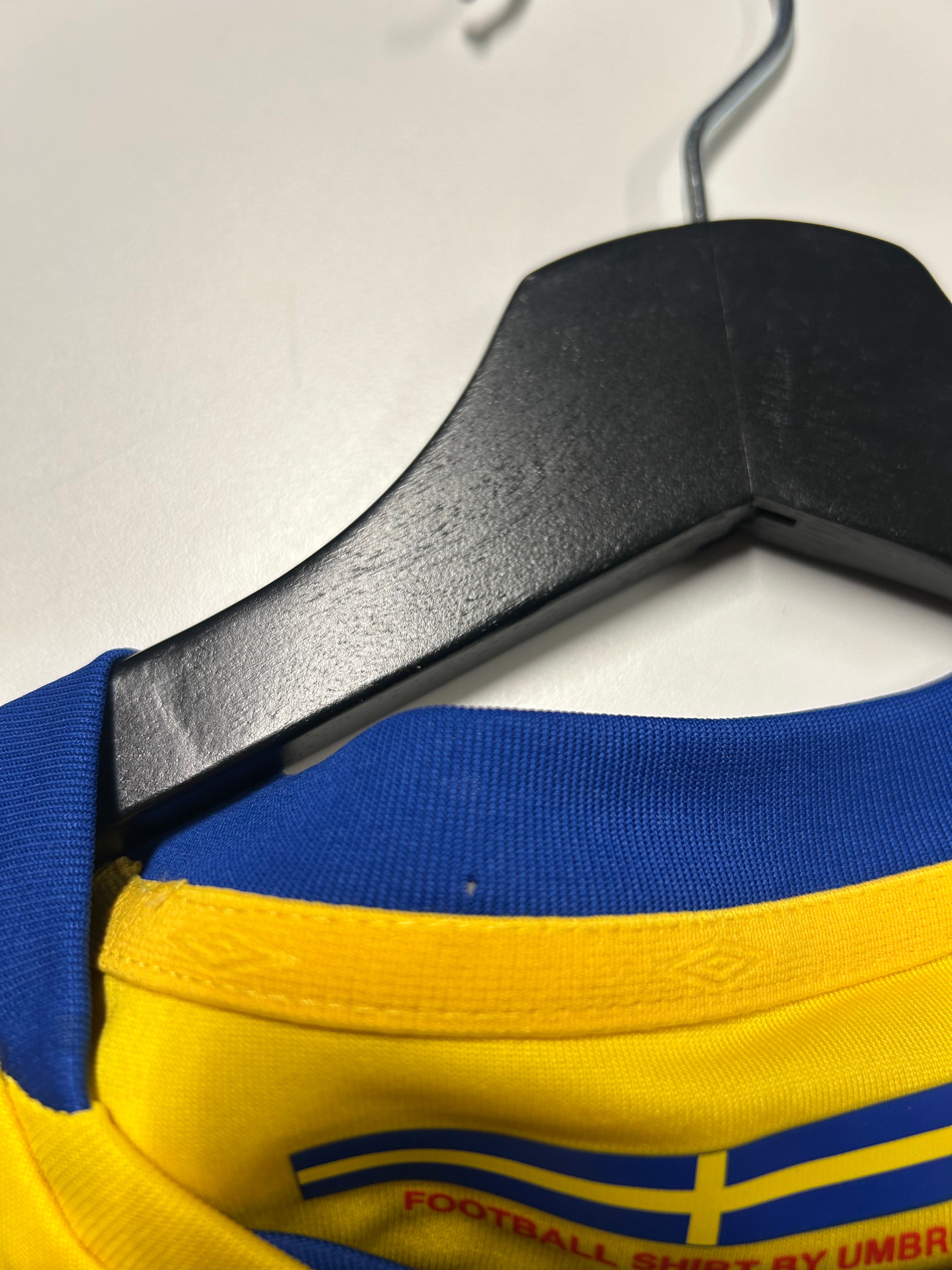 Umbro - Sweden 2008 Home Football Shirt 'MELLBERG'