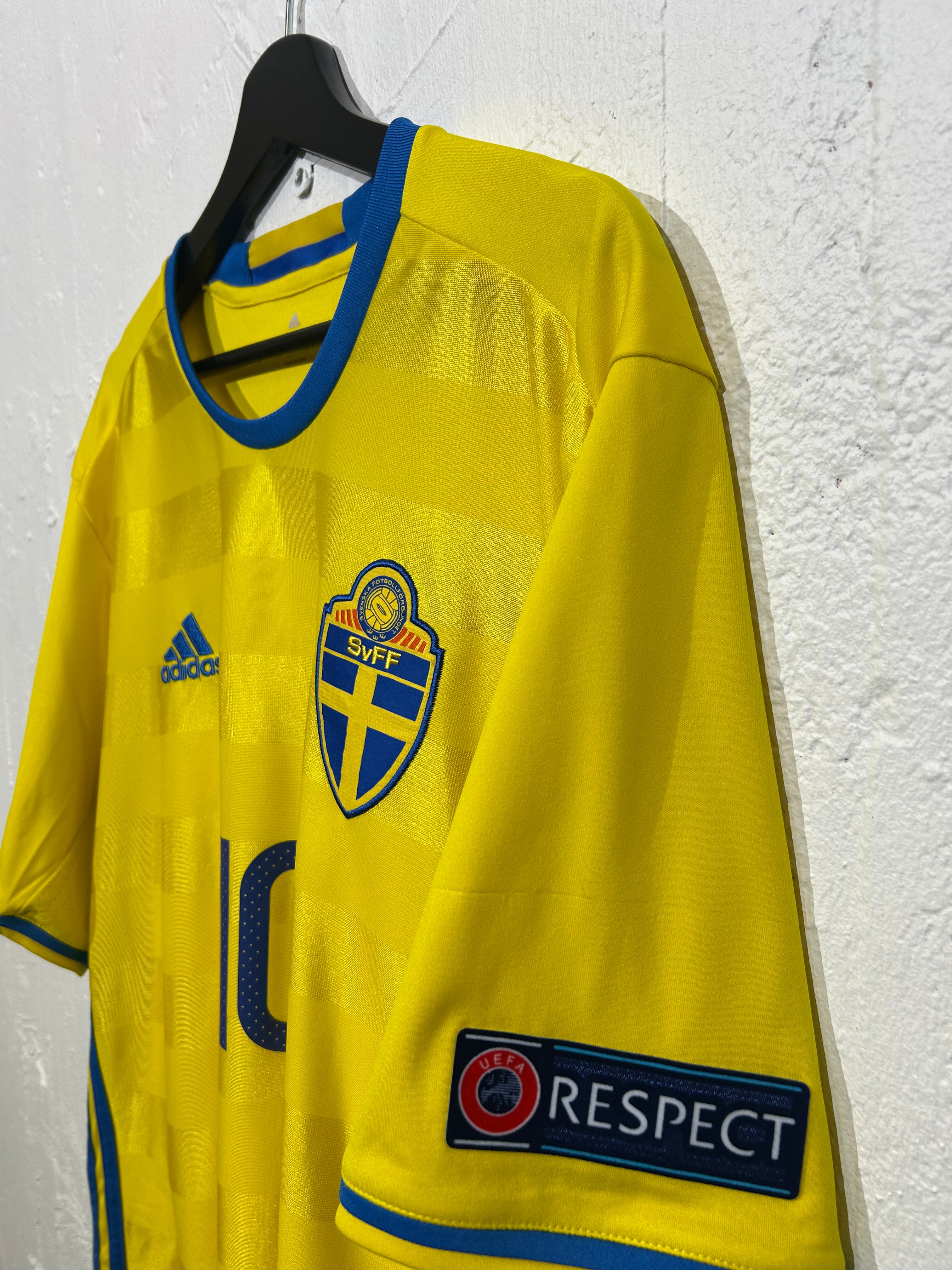 Adidas - Sweden 2016 Home Football Shirt 'IBRAHIMOVIC'