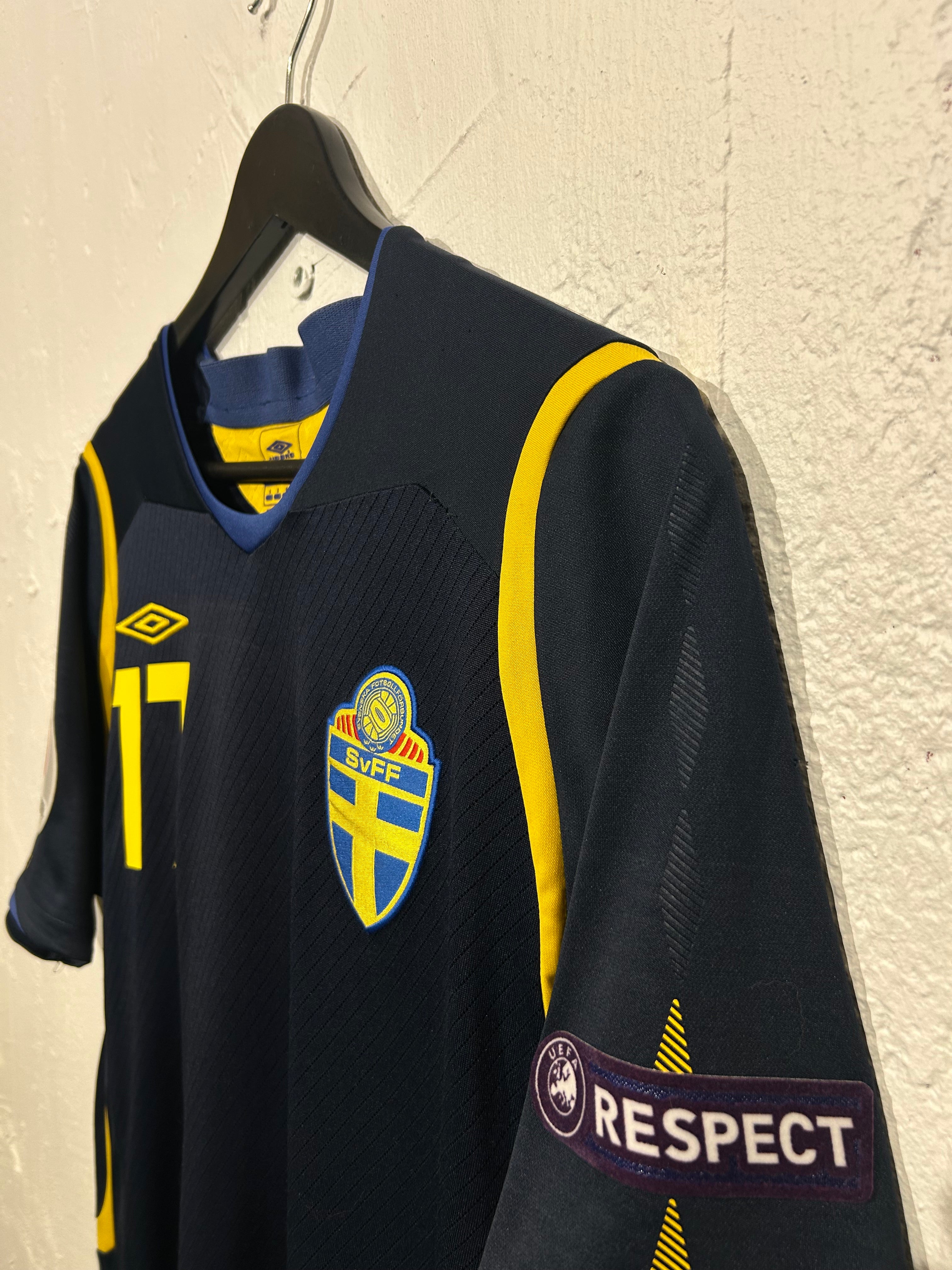 Umbro - Sweden 2008 Away Football Shirt 'LARSSON'