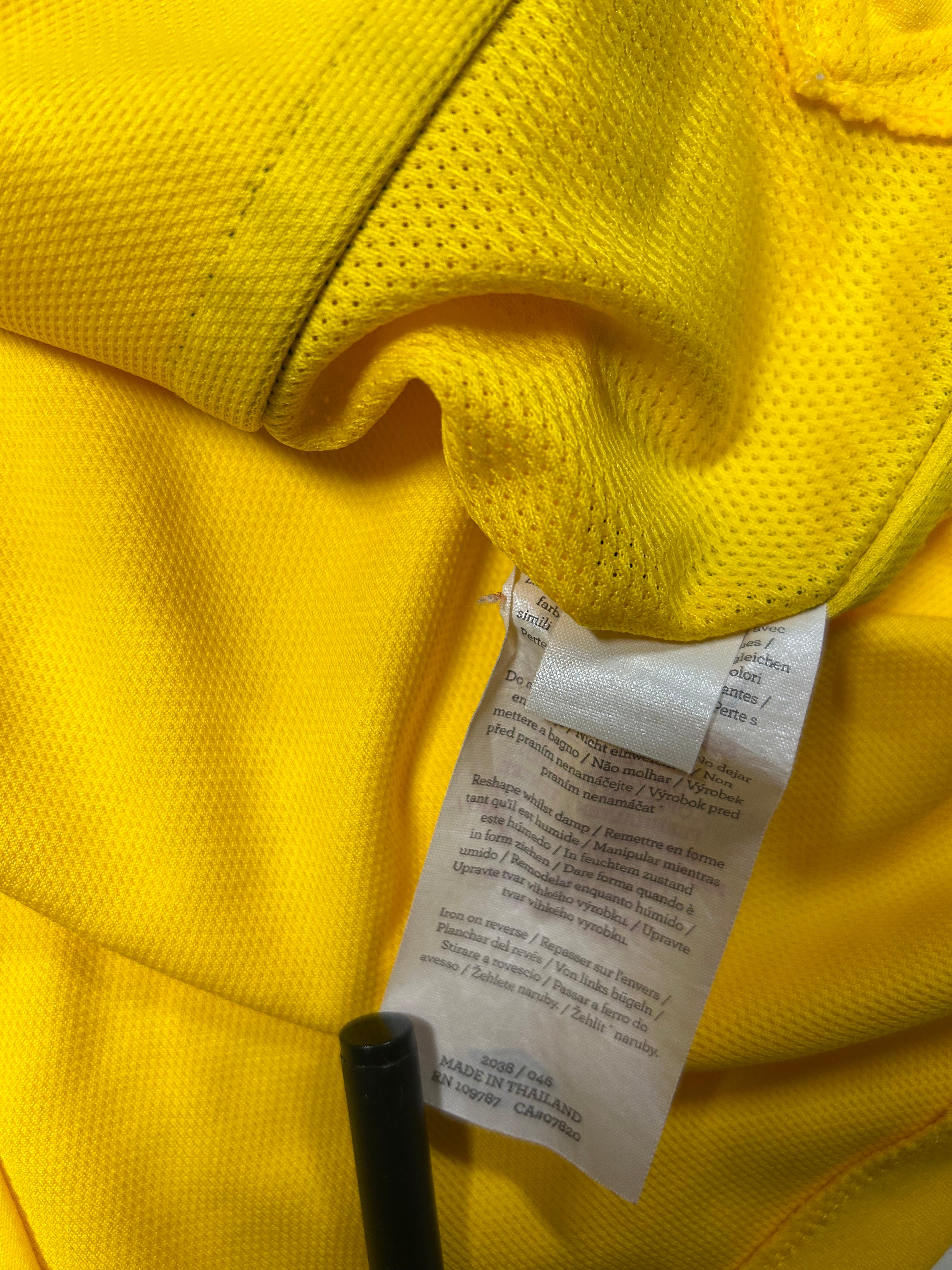 Umbro - Sweden 2010 Home Football Shirt 'LUSTIG'