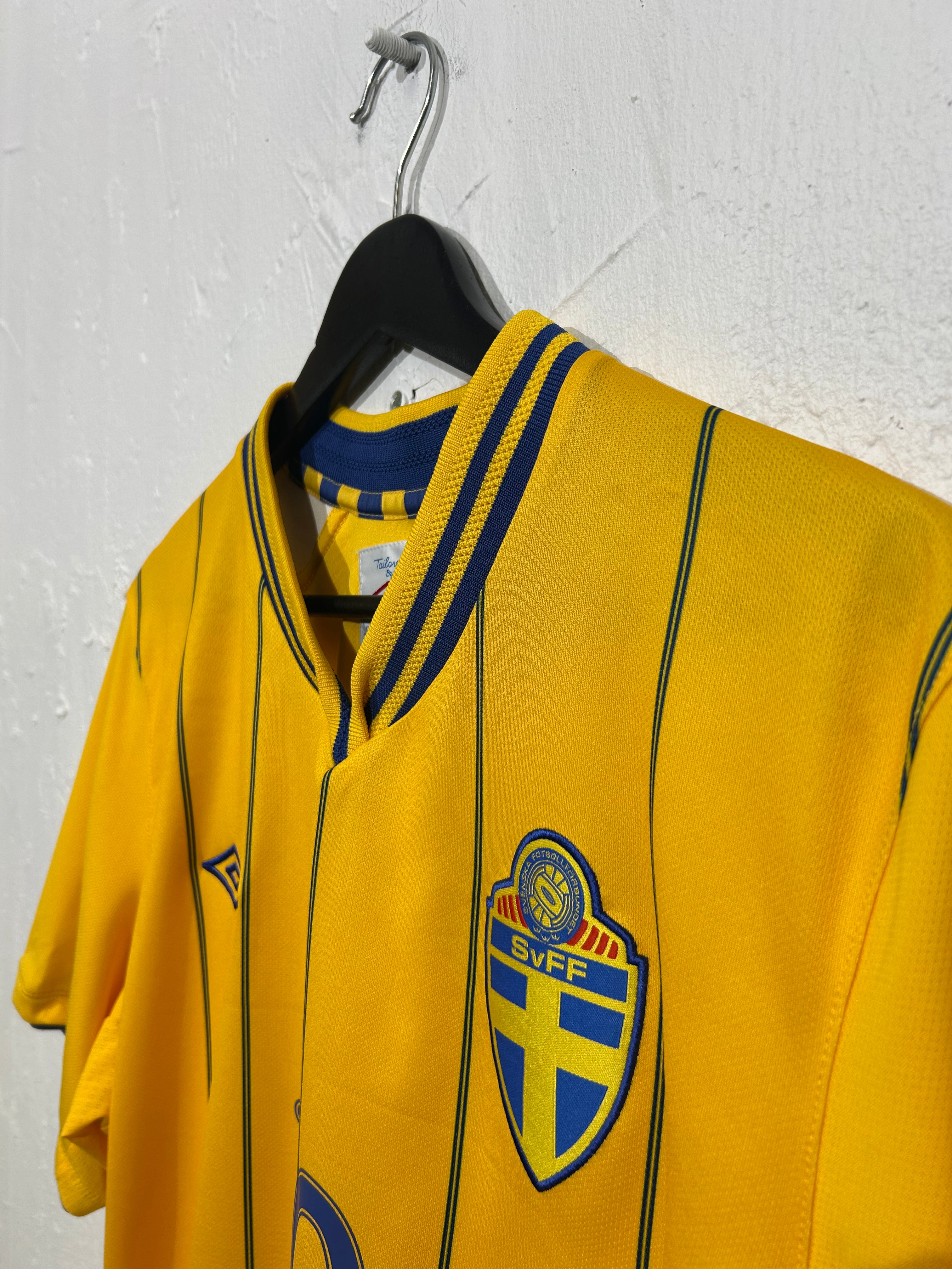 Umbro - Sweden 2012 Home Football Shirt 'IBRAHIMOVIC'