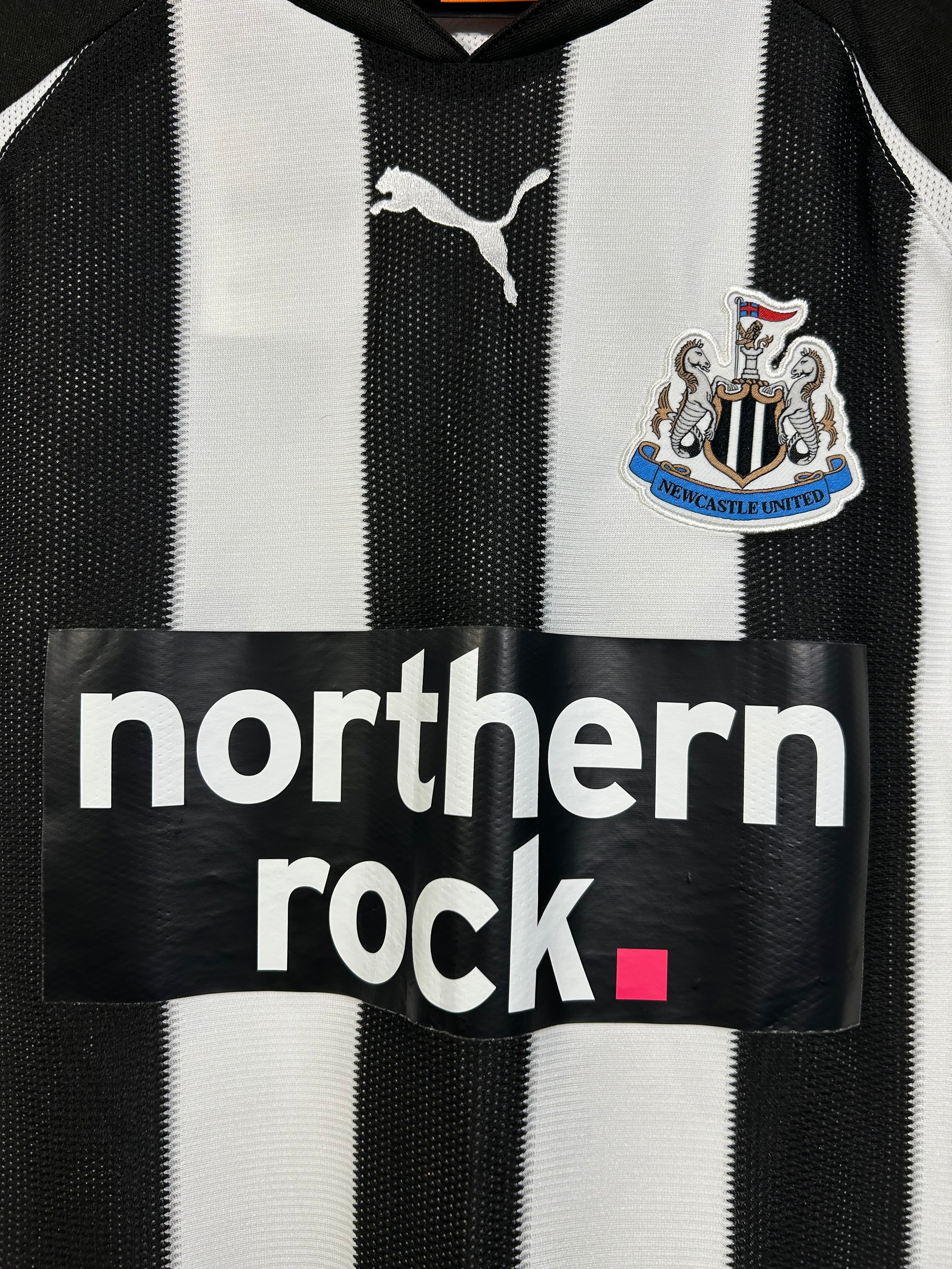 Puma - Newcastle United 2010/11 Home Football Shirt 'BEN ARFA'