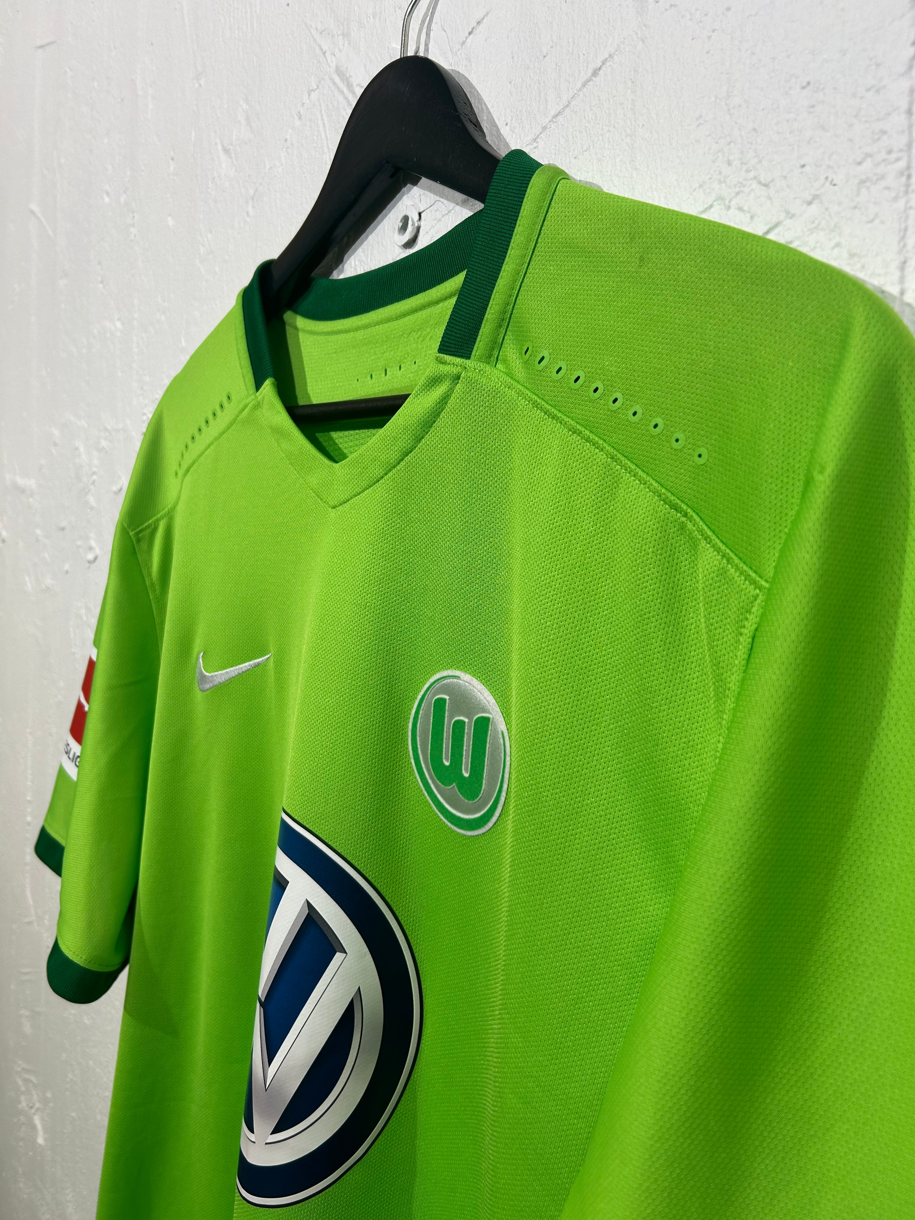 Nike - VfL Wolfsburg 2016/17 Home Football Shirt 'OSIMHEN'