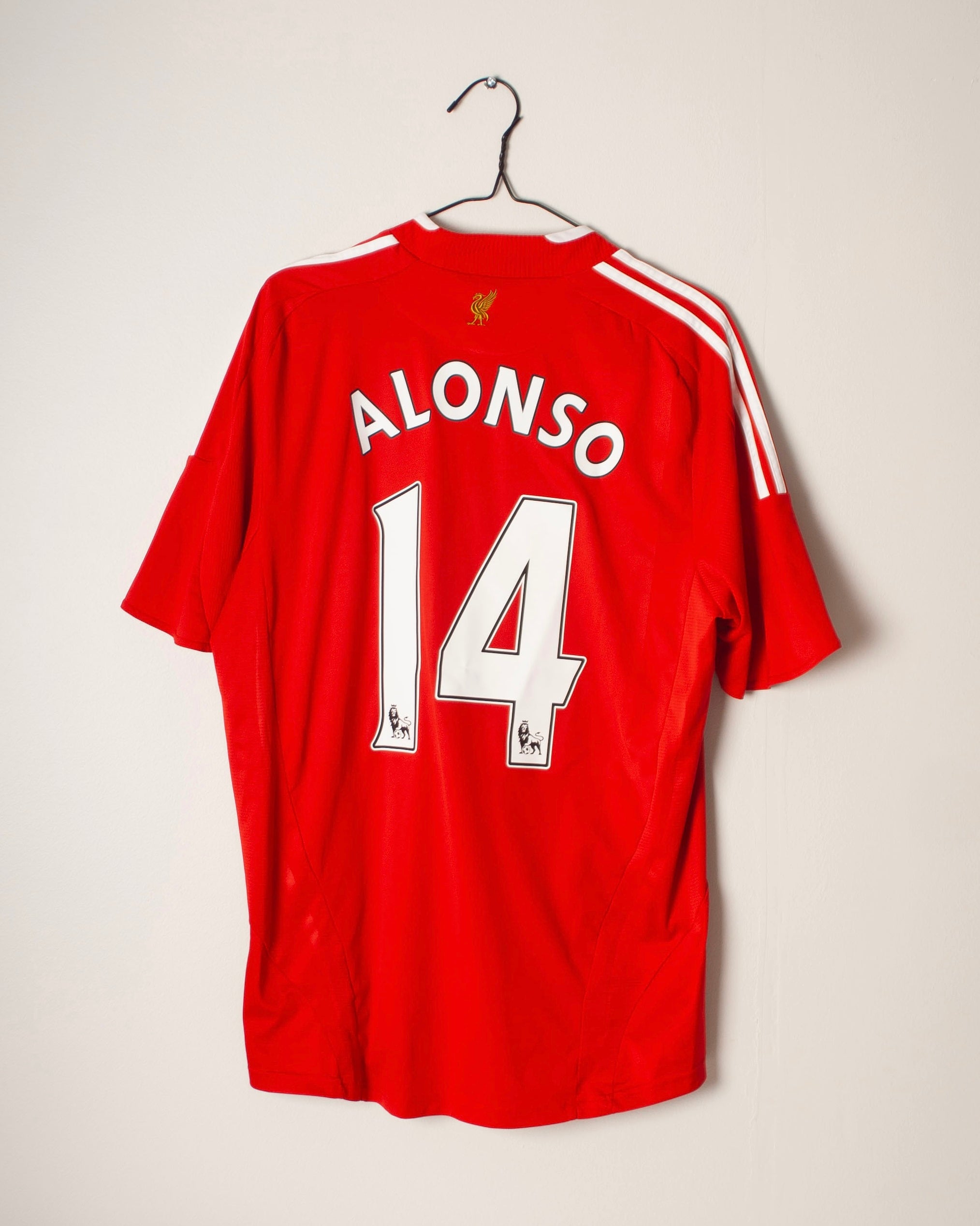 Liverpool 2008/10 Alonso shirt