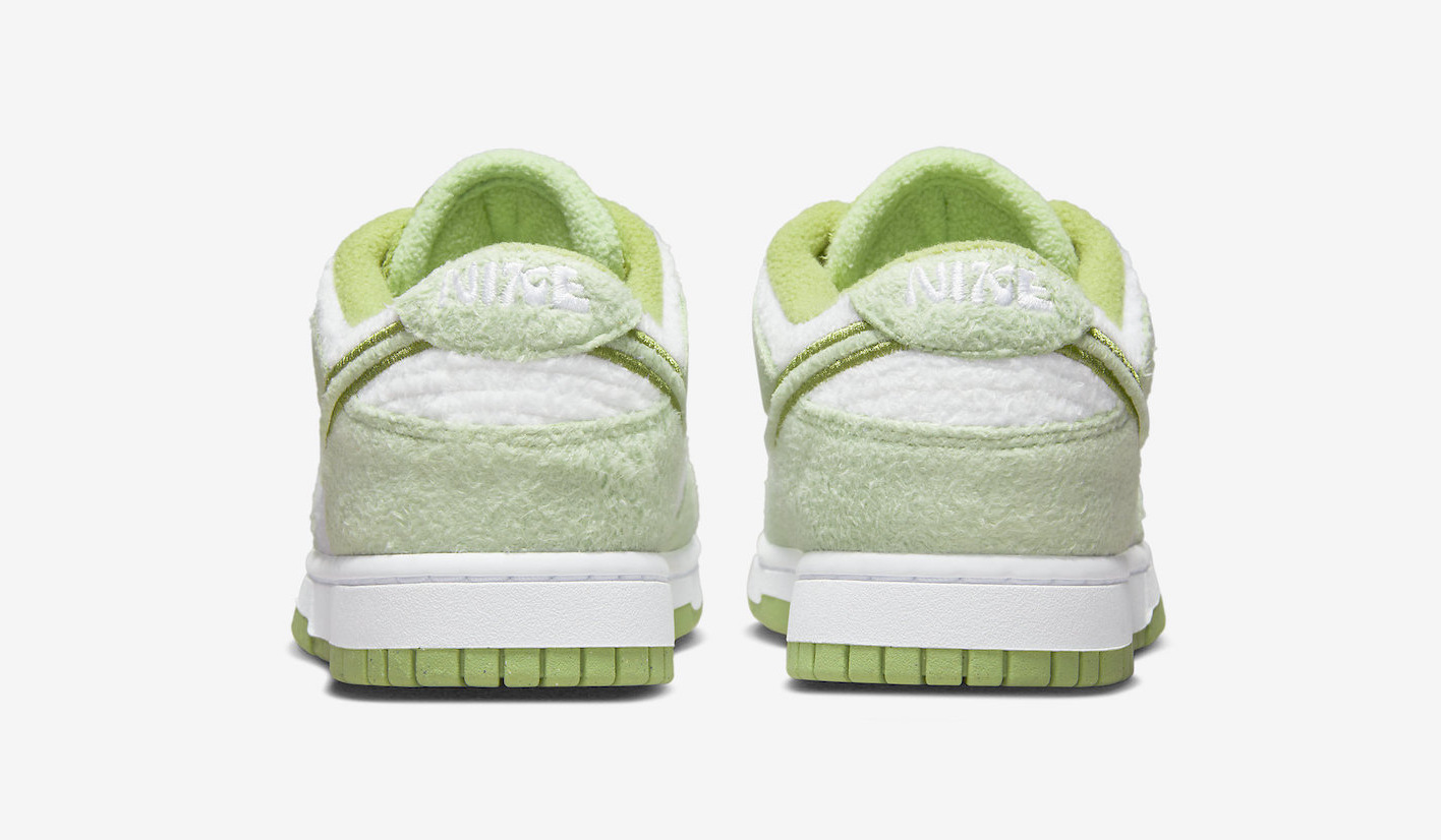 Nike Dunk Low 'Fleece Green'