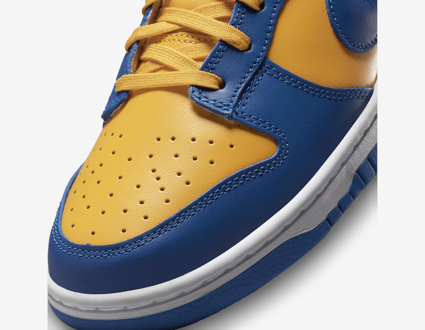 Nike Dunk Low 'UCLA'