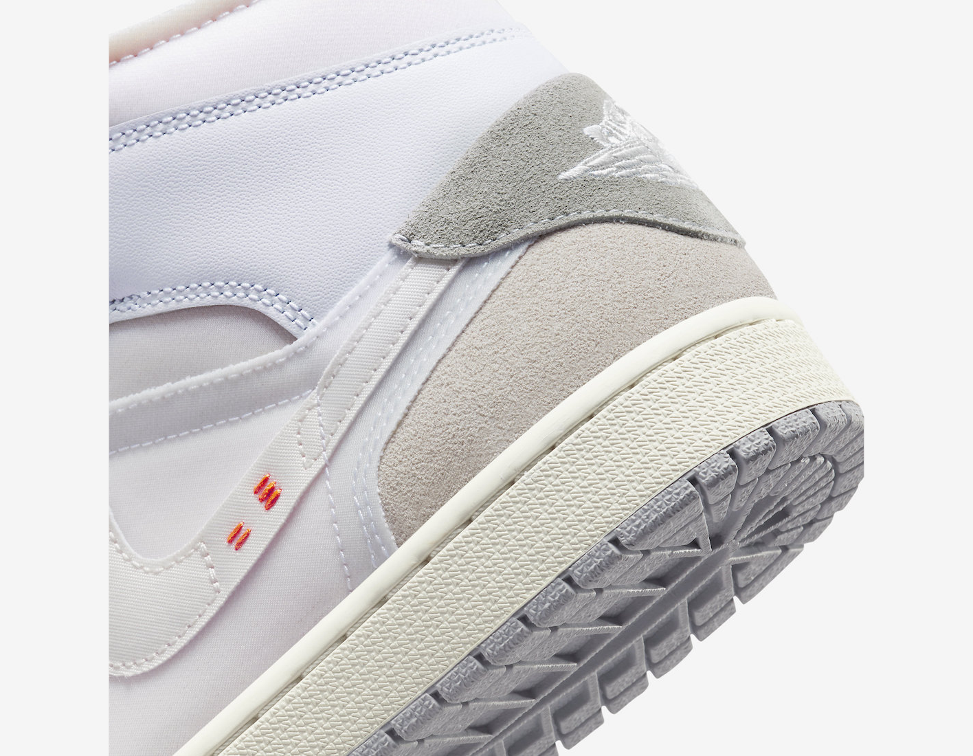 Air Jordan 1 Mid 'Craft Inside Out White Grey'