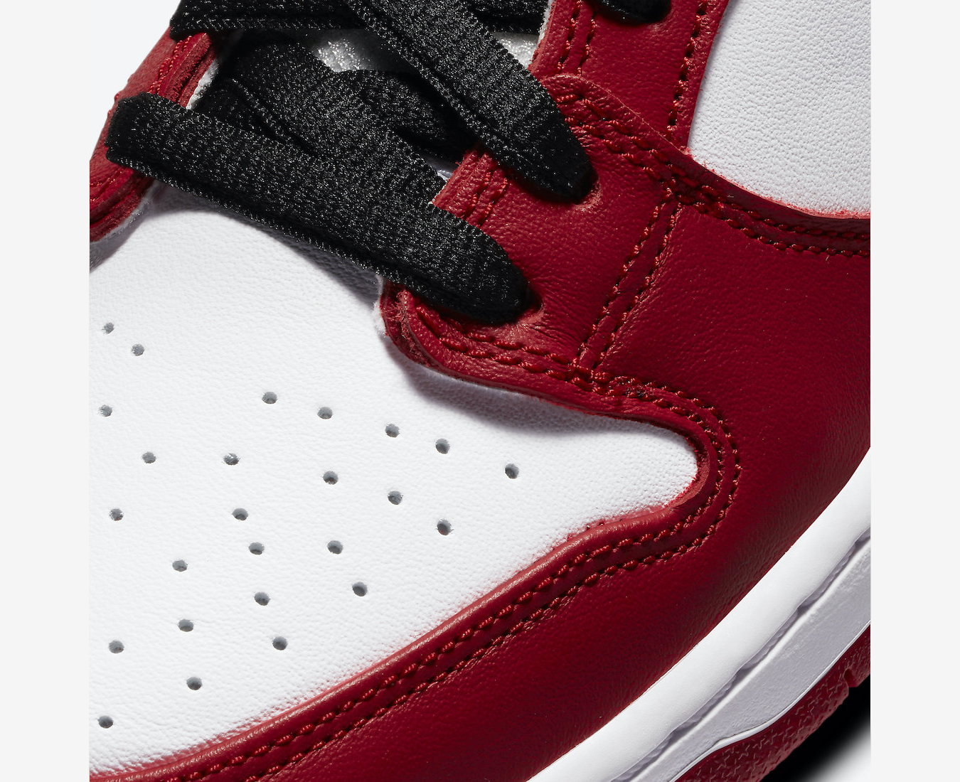 Nike SB Dunk Low 'J-Pack Chicago'