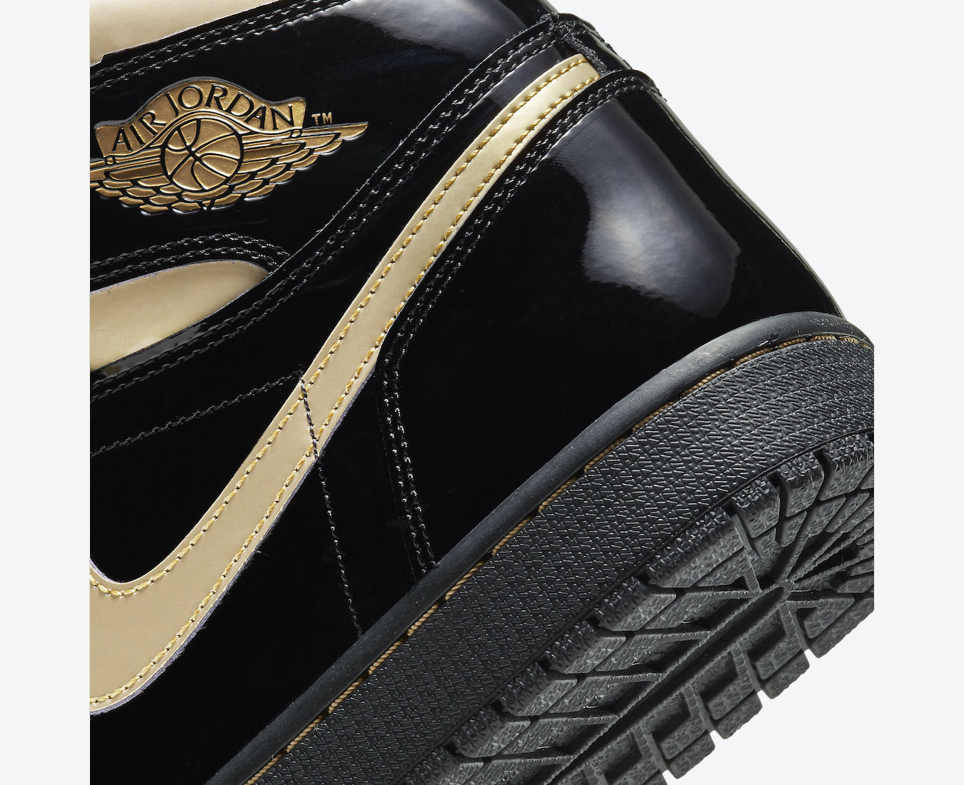 Air Jordan 1 High 'Black Metallic Gold'